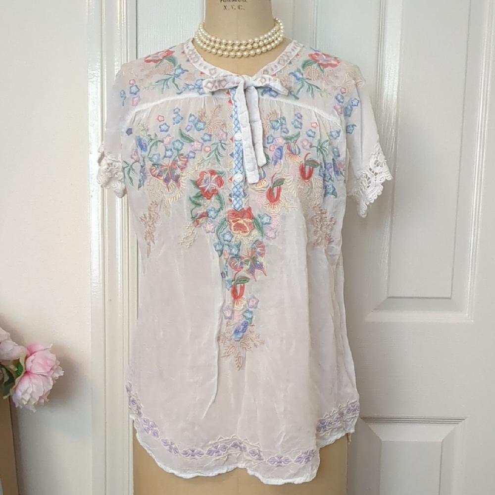 Johnny Was Embroidered Cap Sleeve Top Sz. XS
